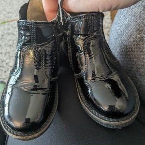 Naturino Black Patent Leather Booties size 23